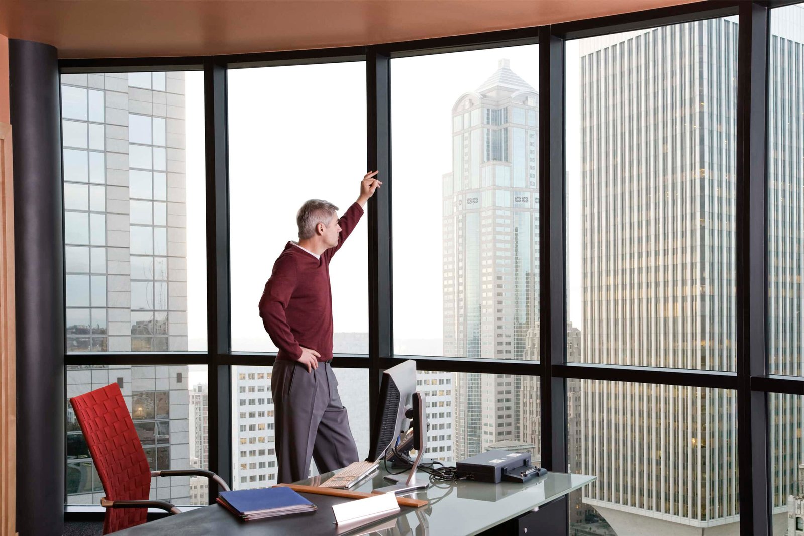 Working Man stuck in an office building - Is supplementing with Vitamin D3 his answer?