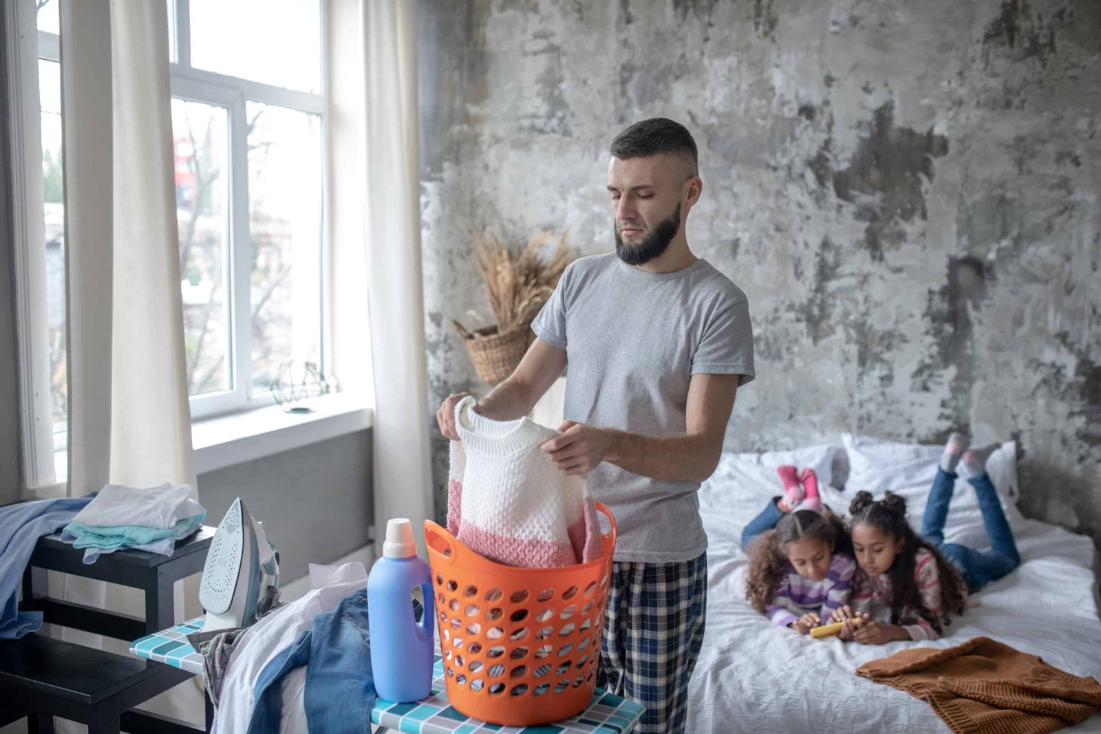 A stressed father trying to keep up with parenting and could use some mood support supplements